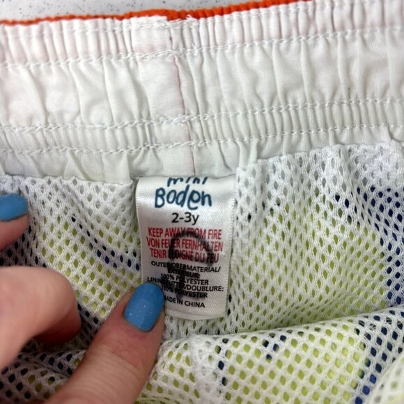 Mini Boden Tropical Swim Trunks 2-3 - Picture 2 of 7